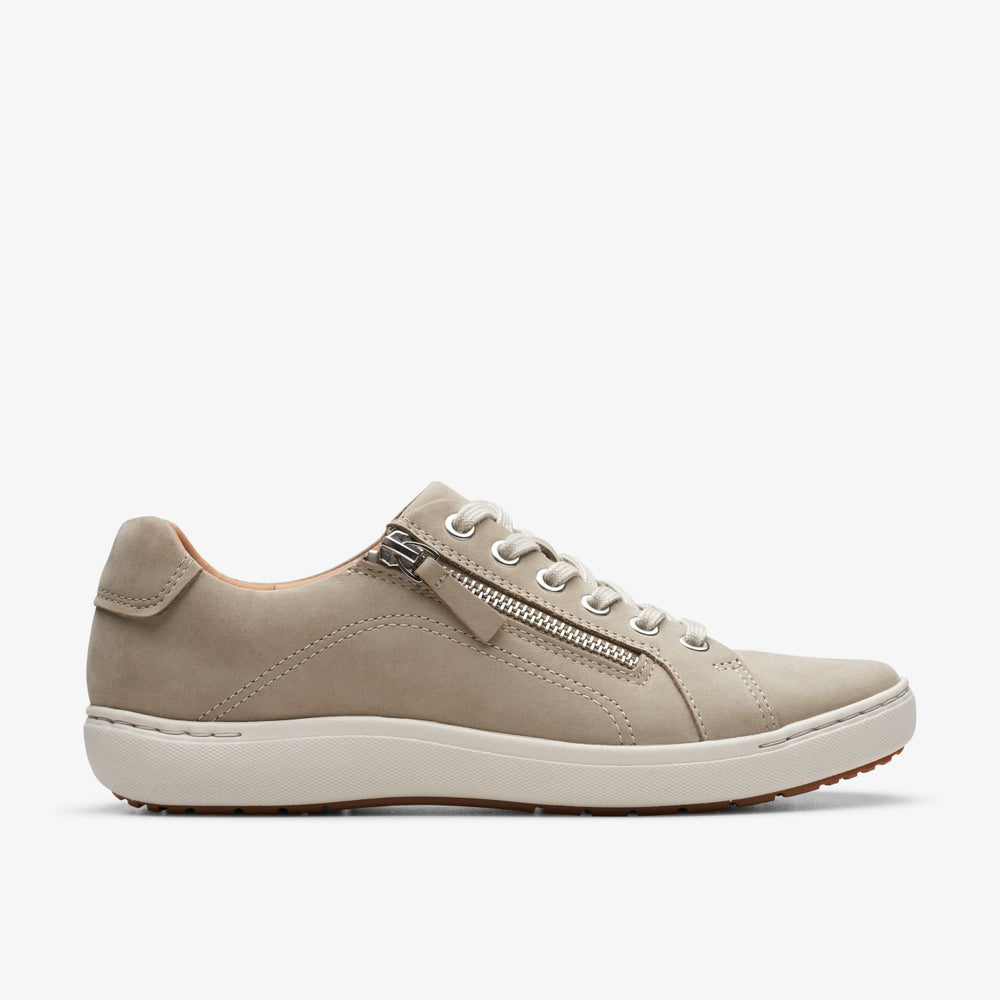 Nalle Lace Stone Nubuck | Clarks on Sale