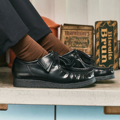 Wallabee Black Hi Shine Leather | Clarks outlet