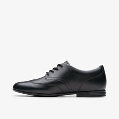 Finja Wing Youth Black Leather | Clarks online