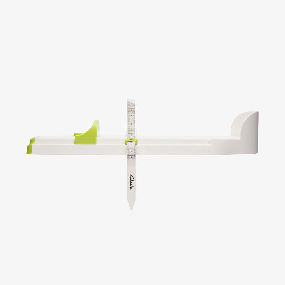 Junior Gauge White/Green | Clarks online