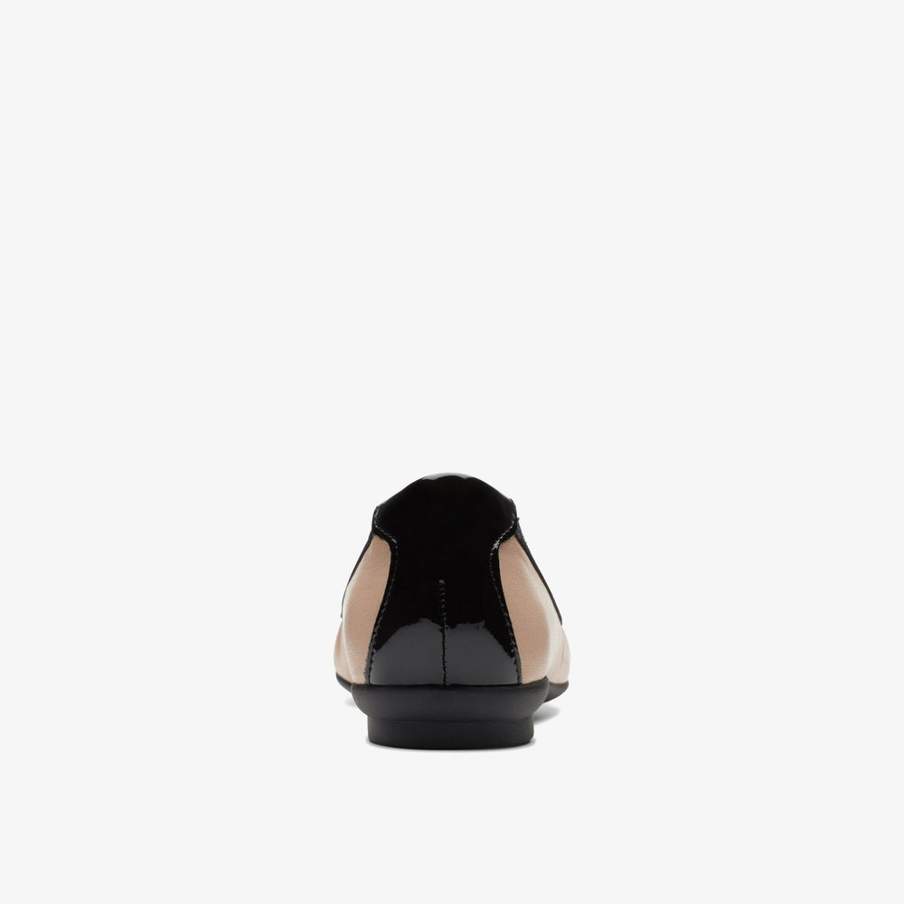 Candra Glow Praline Leather | Clarks outlet
