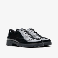 Loxham Brogue Youth Black Patent | Clarks online