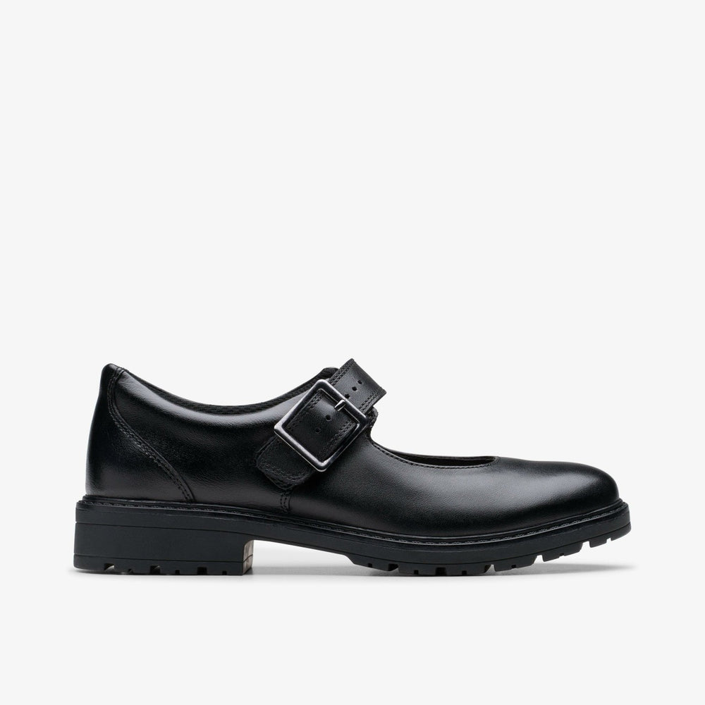 Loxham Walk Youth Black Leather | Clarks on Sale