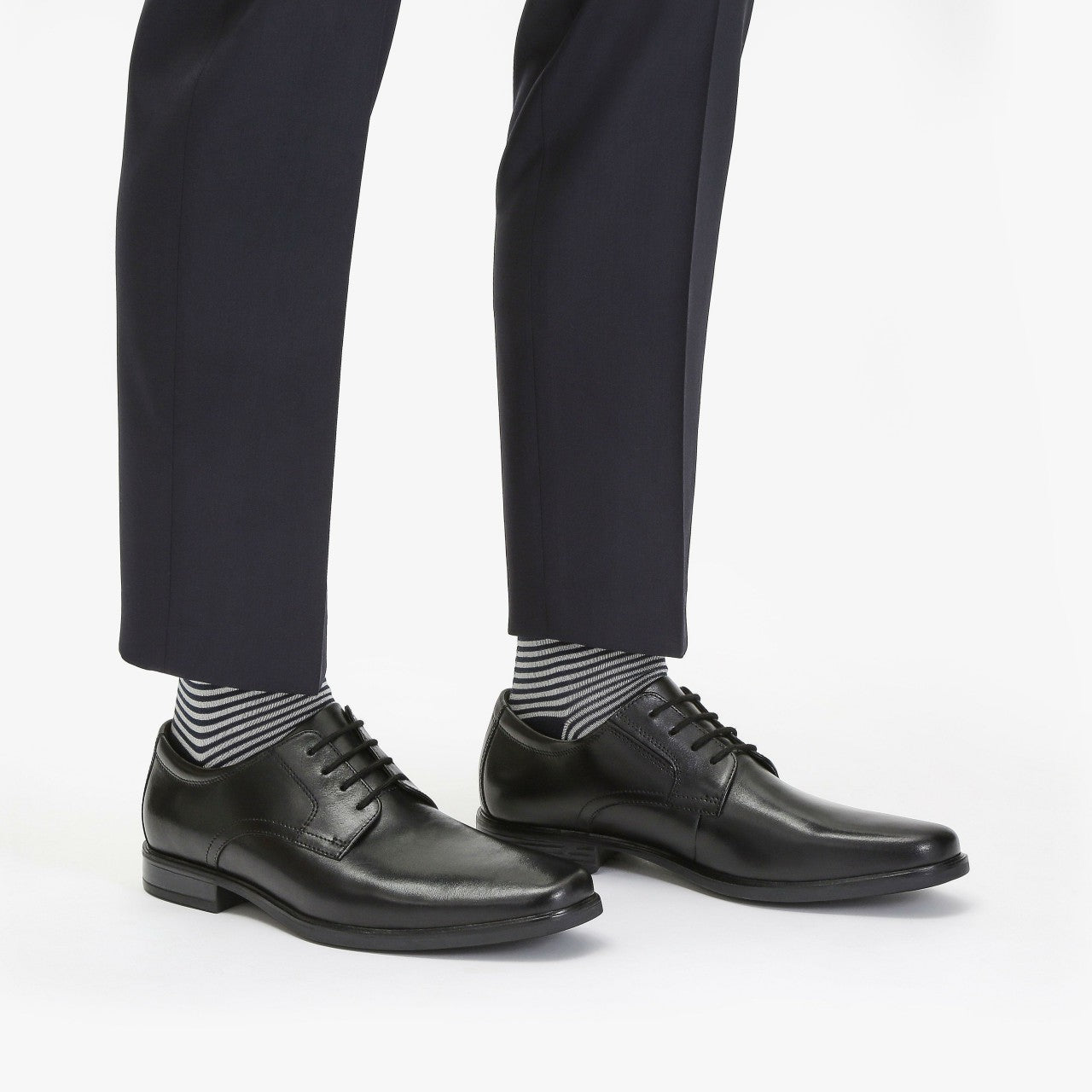 Howard Walk Black Leather | Clarks Sale