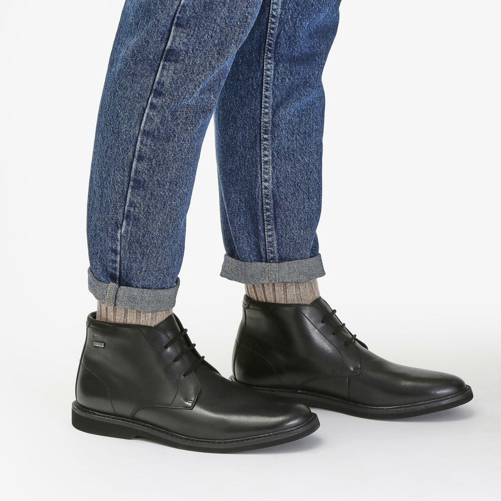 Atticus LT Hi GORE-TEX Black Leather | Clarks for sale
