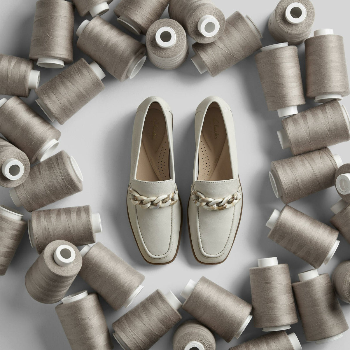 Sarafyna Iris Loafer White Leather | Clarks discount