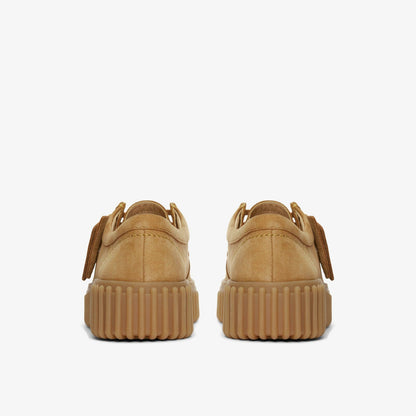 Torhill Bee Light Tan Nubuck | Clarks on Sale