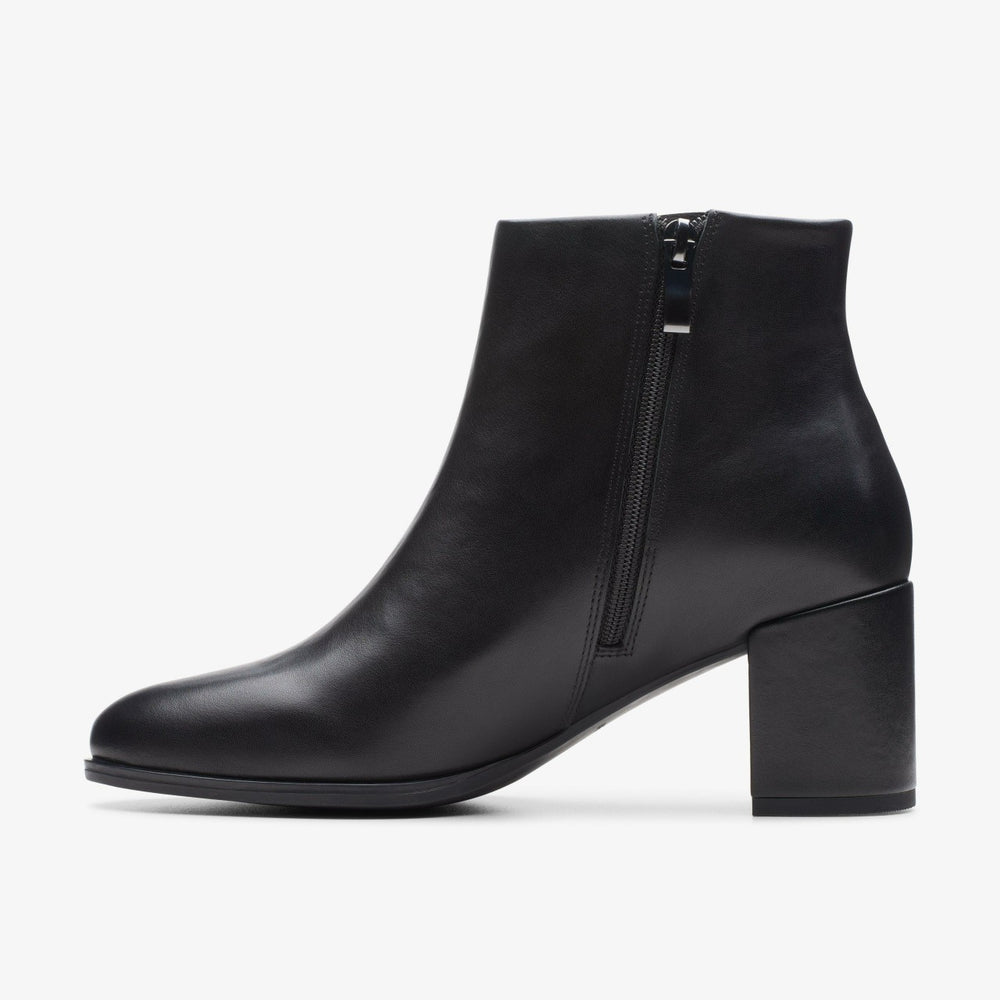 Freva 55 Zip Ankle Boot Black Leather | Clarks on Sale