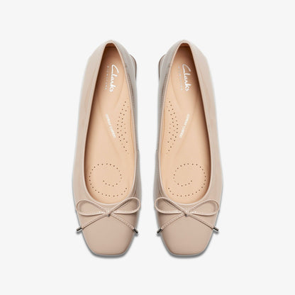 Ubree 15 Step Sand Patent | Clarks on Sale