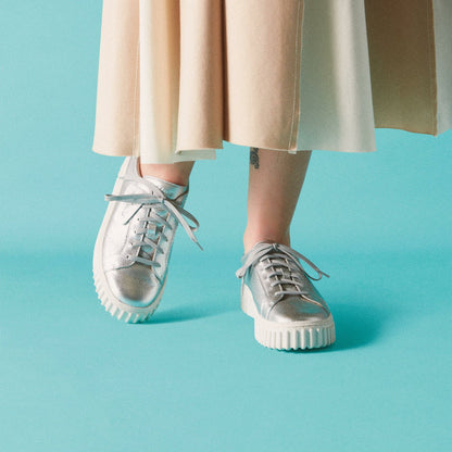 Mayhill Walk Silver Metallic | Clarks outlet