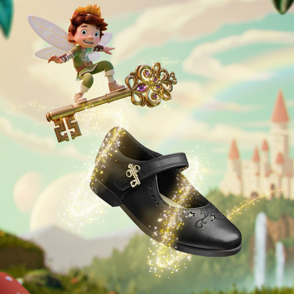 Lock Magic Kid Black Leather | Clarks on Sale