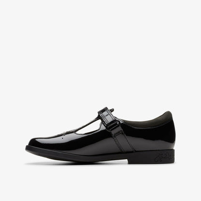 Lock Shine Kid Black Patent | Clarks online
