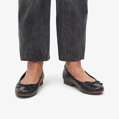 Fawna Lily Black Leather | Clarks for sale