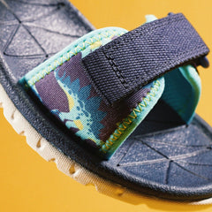 Surfing Tide Kid Navy | Clarks on Sale
