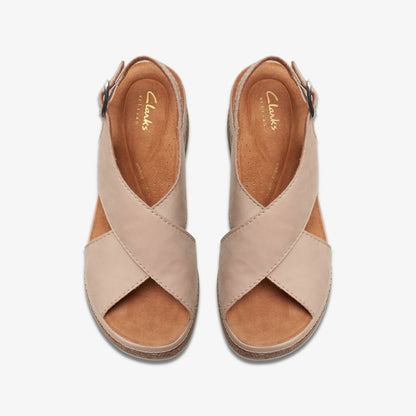 Kassanda Step Sand Nubuck | Clarks online