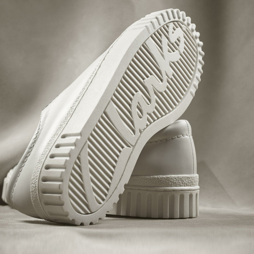 Mayhill Walk Off White Leather | Clarks on Sale