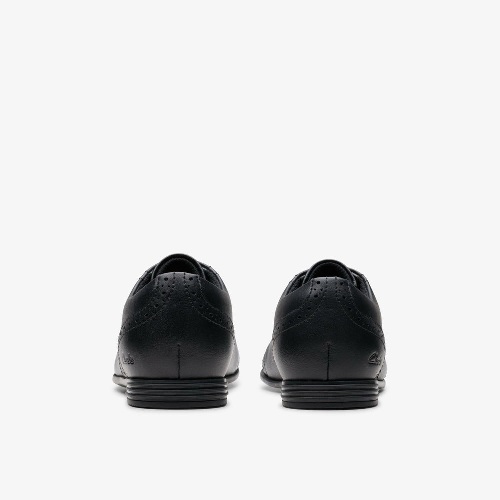 Finja Brogue Older Black Leather | Clarks discount