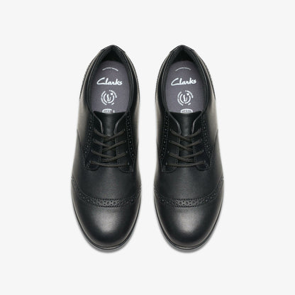 Finja Brogue Youth Black Leather | Clarks Sale