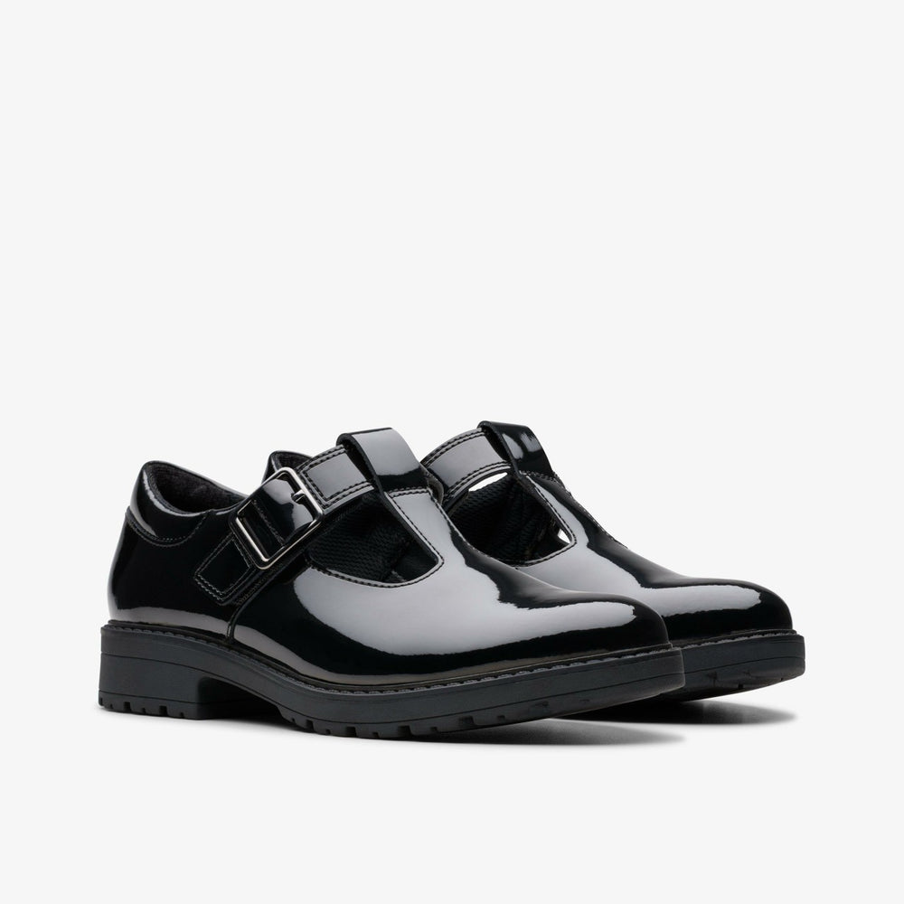 Loxham Bar Youth Black Patent | Clarks discount