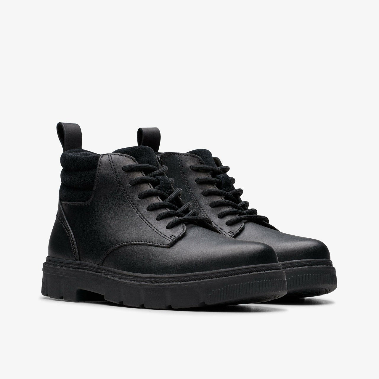 Lorcam Trail Youth Black Leather | Clarks outlet