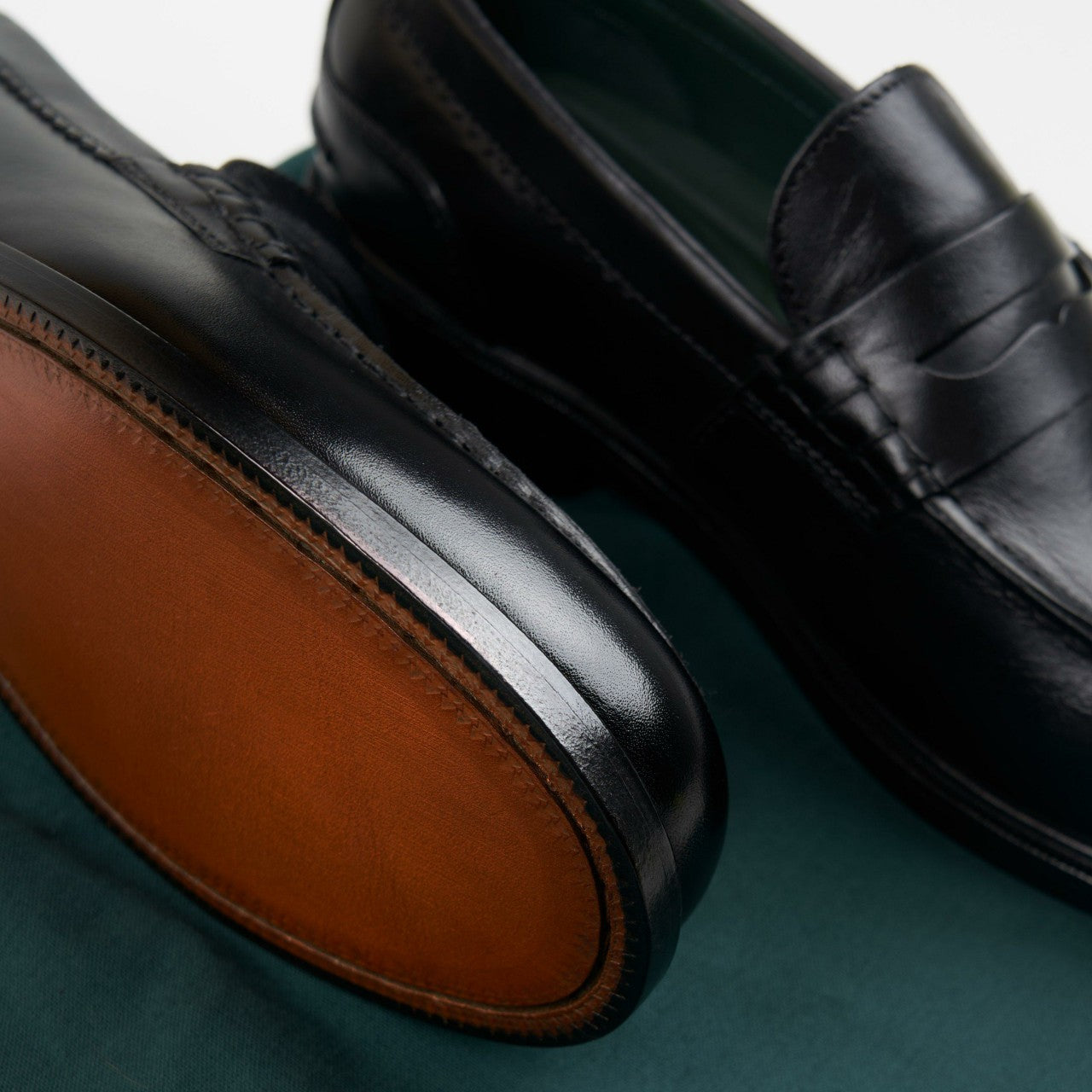 Craft James Lo Loafer Black Leather | Clarks for sale
