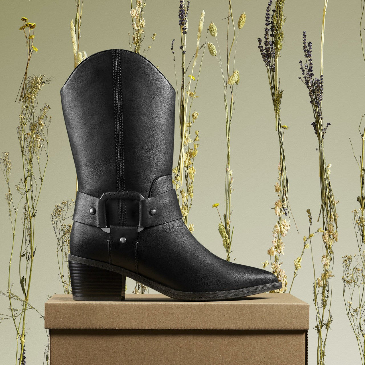 Morzine Rise Black Leather | Clarks for sale