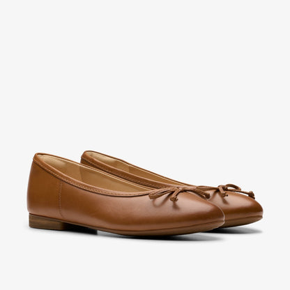 Fawna Lily Tan Leather | Clarks on Sale