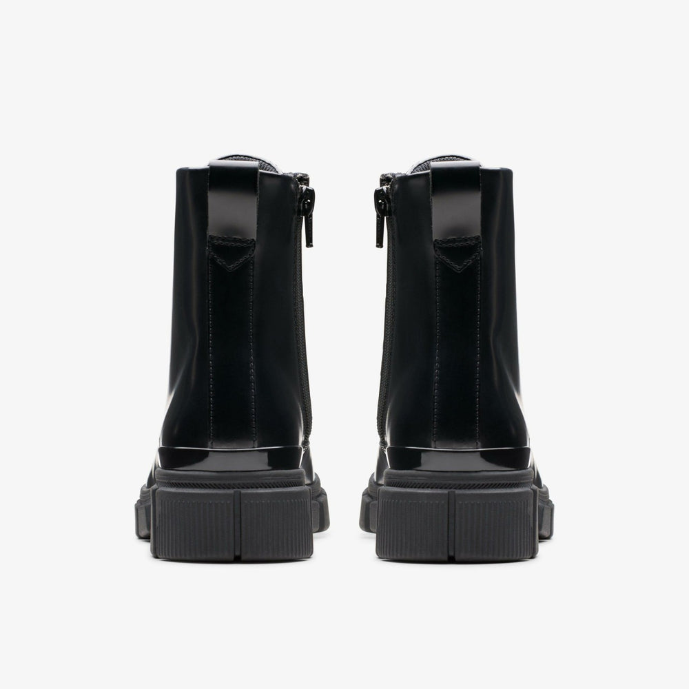 Evyn Top Youth Black | Clarks on Sale