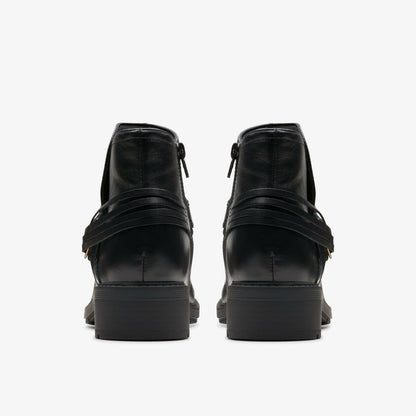 Hearth Kaylie Ankle Boot Black Leather | Clarks outlet