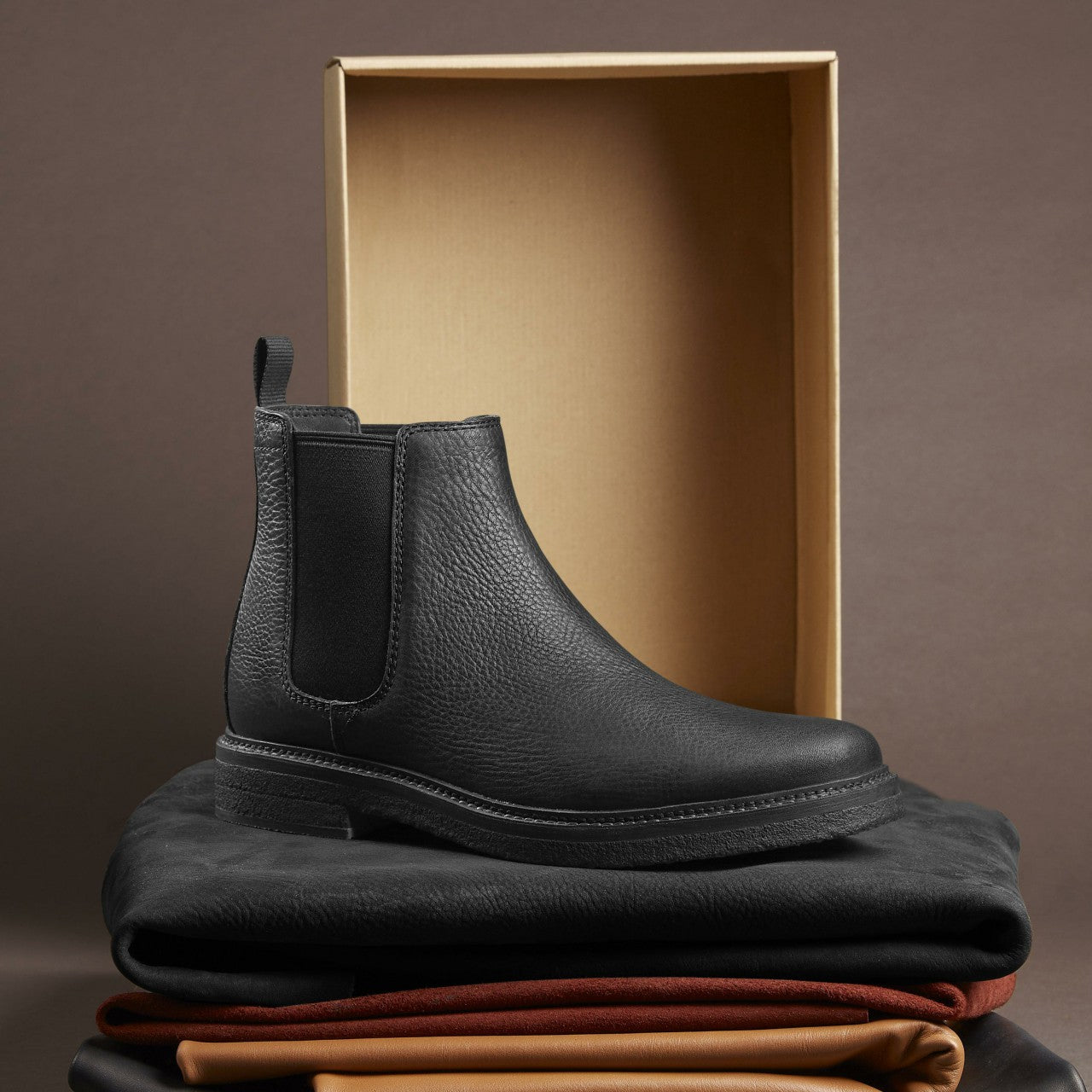 Clarkdale Easy Chelsea Boot Black Leather | Clarks discount