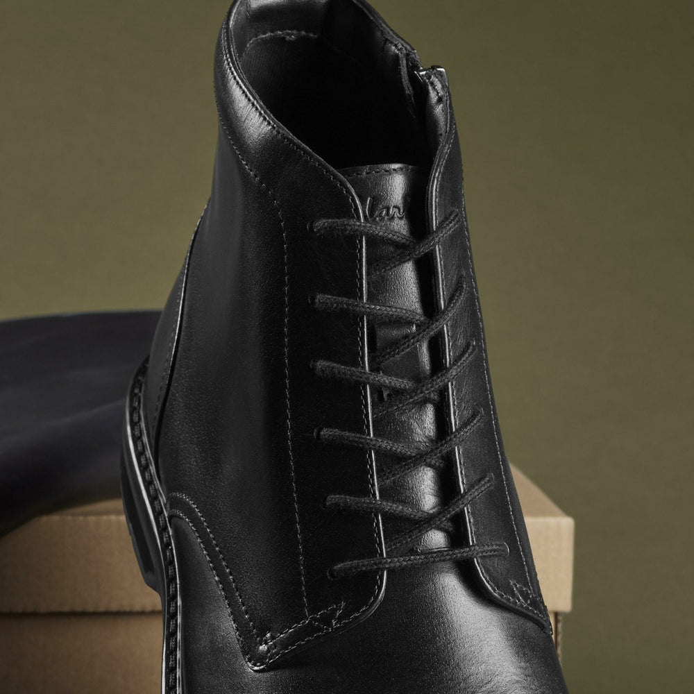 Aldwin Cap Black Leather | Clarks for sale