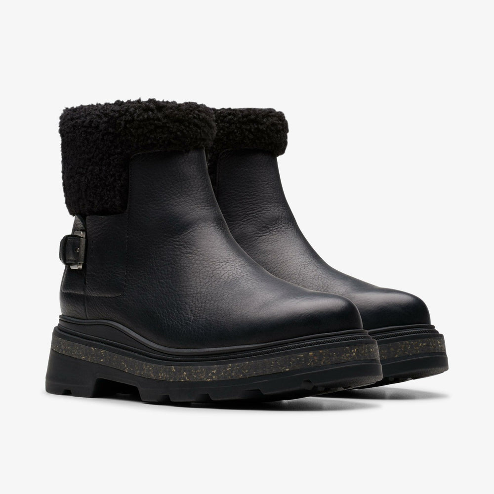 Hencroft Madi Waterproof Black Warmlined Leather | Clarks online