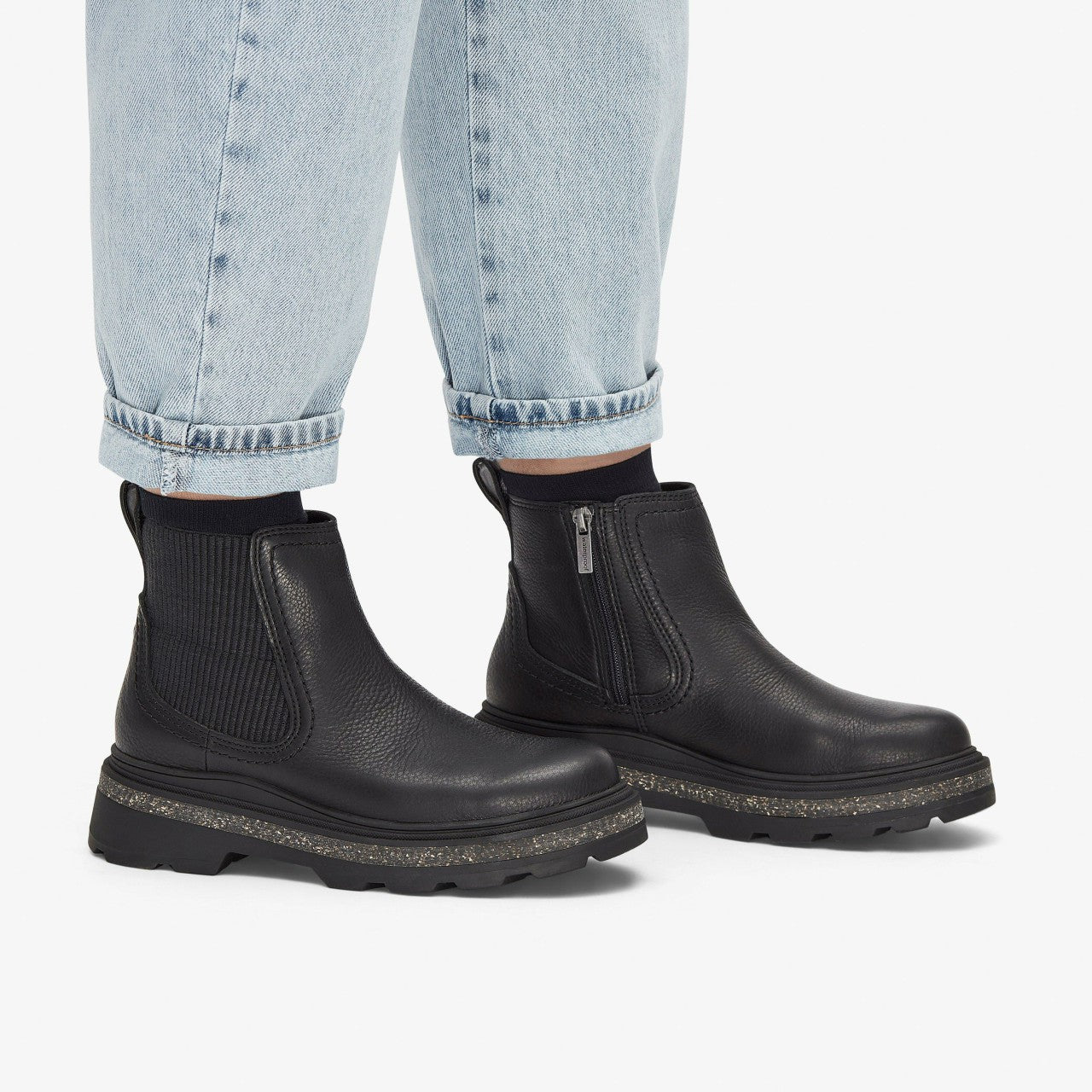 Hencroft Step Waterproof Black Leather | Clarks on Sale
