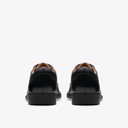Eldredge Plain Black Leather | Clarks Sale