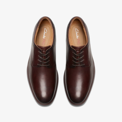 Eldredge Plain Dark Brown Leather | Clarks for sale