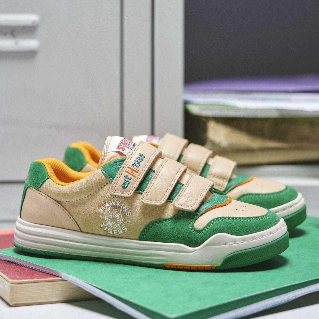 Stranger Things Urban Ace Older Off White Combination | Clarks discount