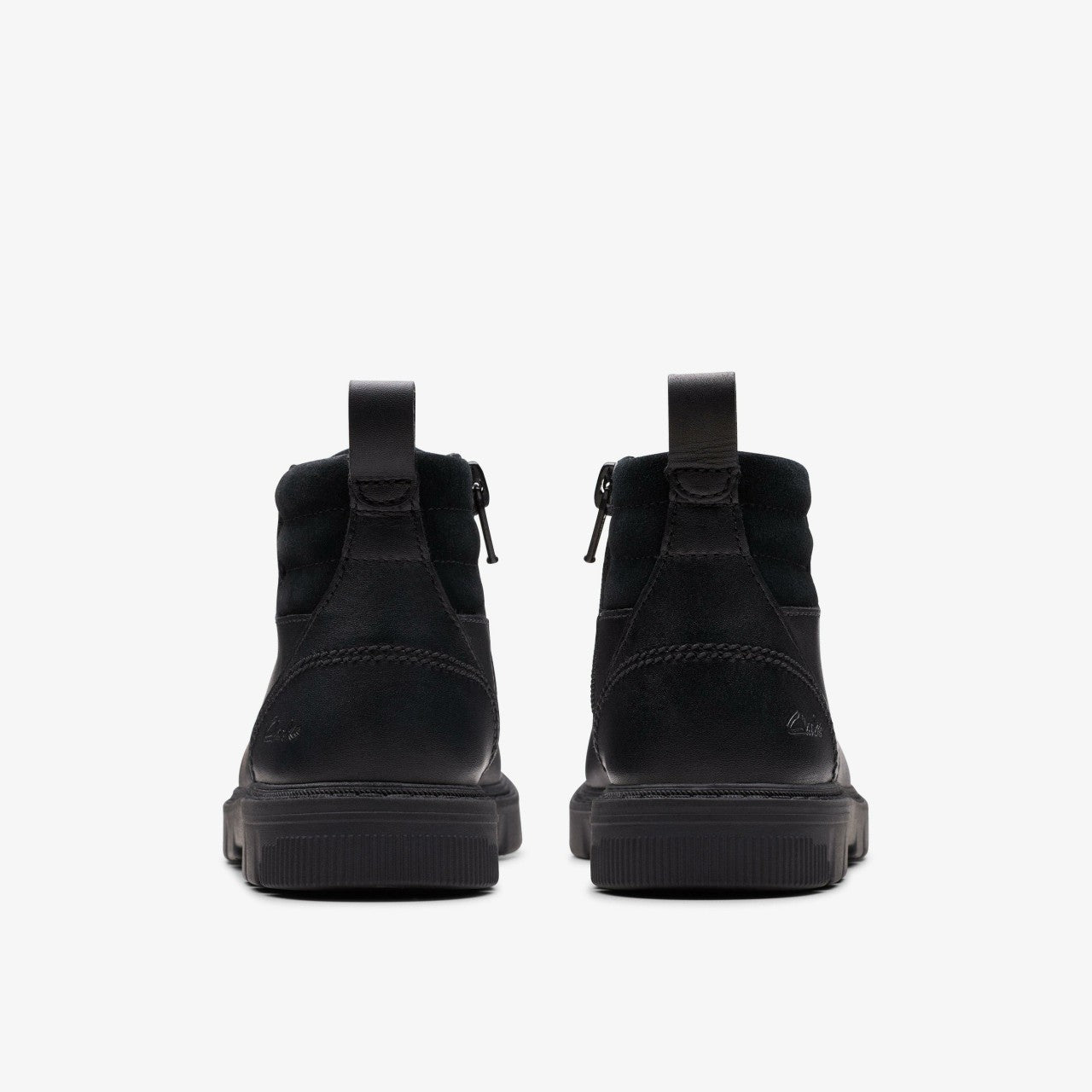 Lorcam Trail Kid Black Leather | Clarks on Sale