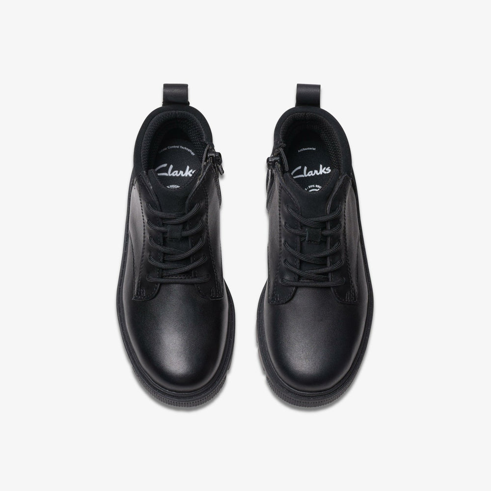 Lorcam Trail Kid Black Leather | Clarks on Sale