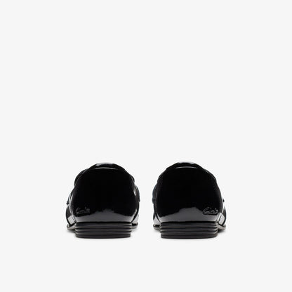 Finja Bright Older Black Patent | Clarks outlet