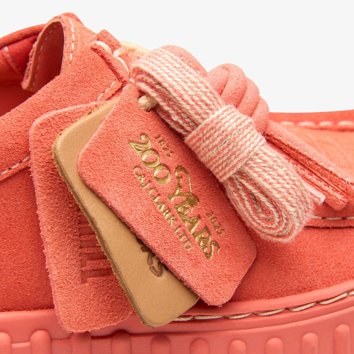 Torhill Bee Coral Suede | Clarks online