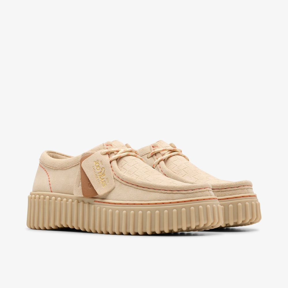 Torhill Bee Ecru Suede | Clarks on Sale