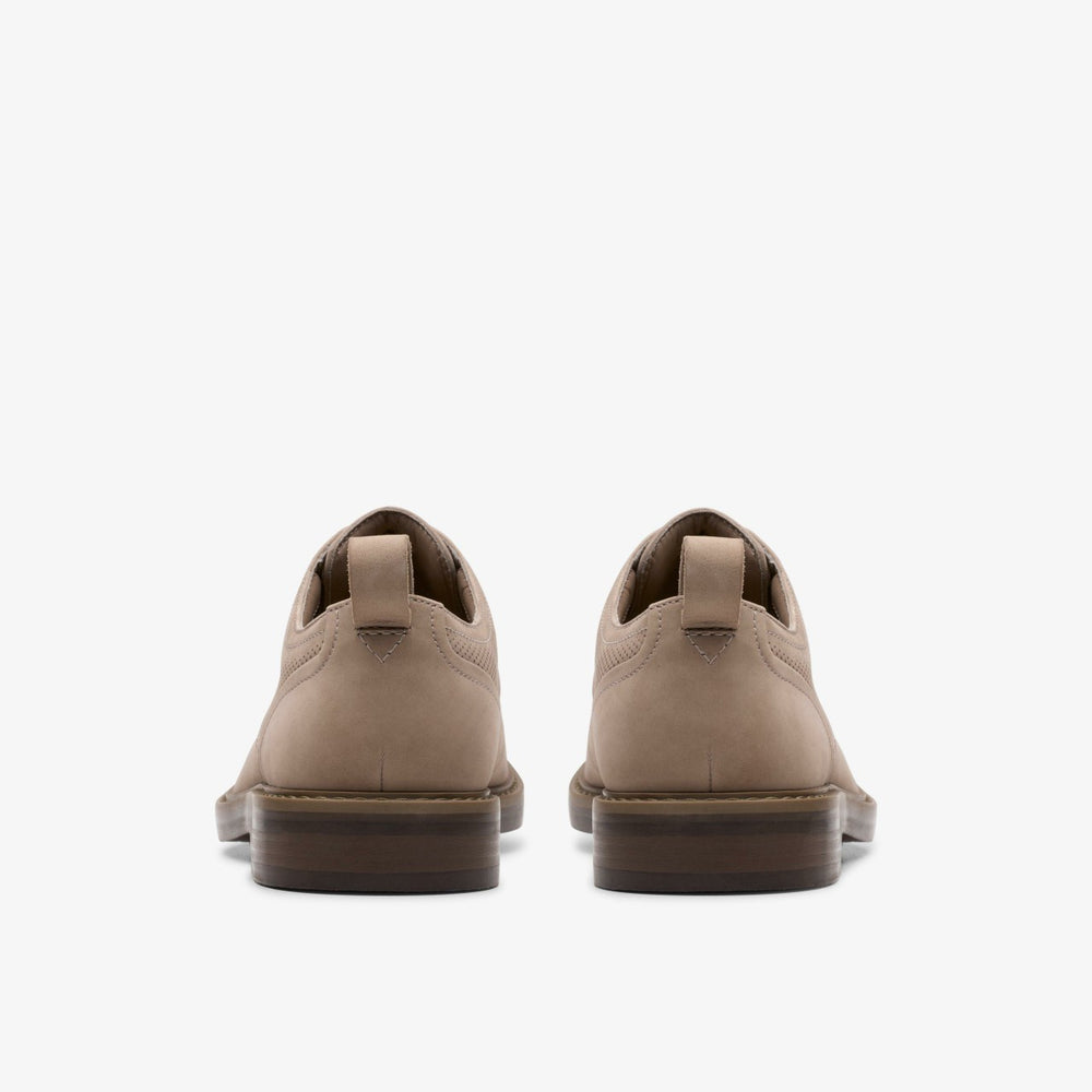 Aldwin Lace Grey Nubuck | Clarks Sale