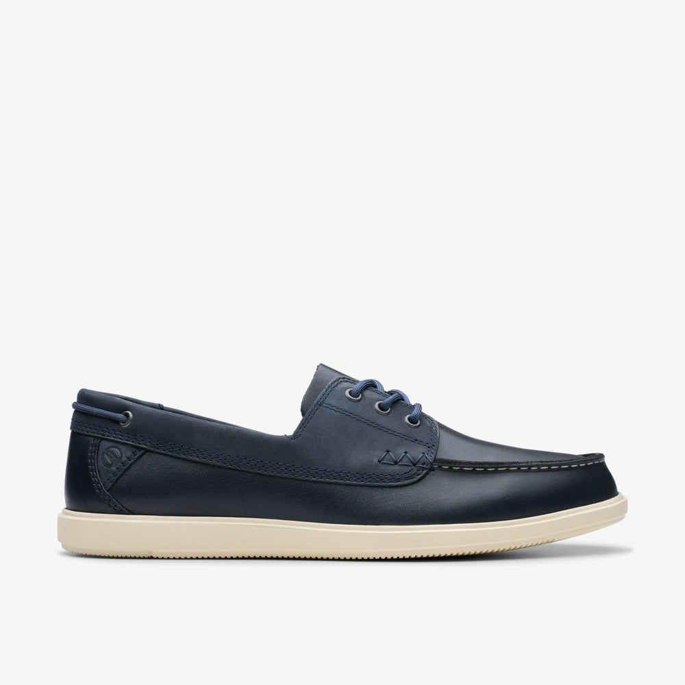 Bratton Boat Navy Leather | Clarks on Sale