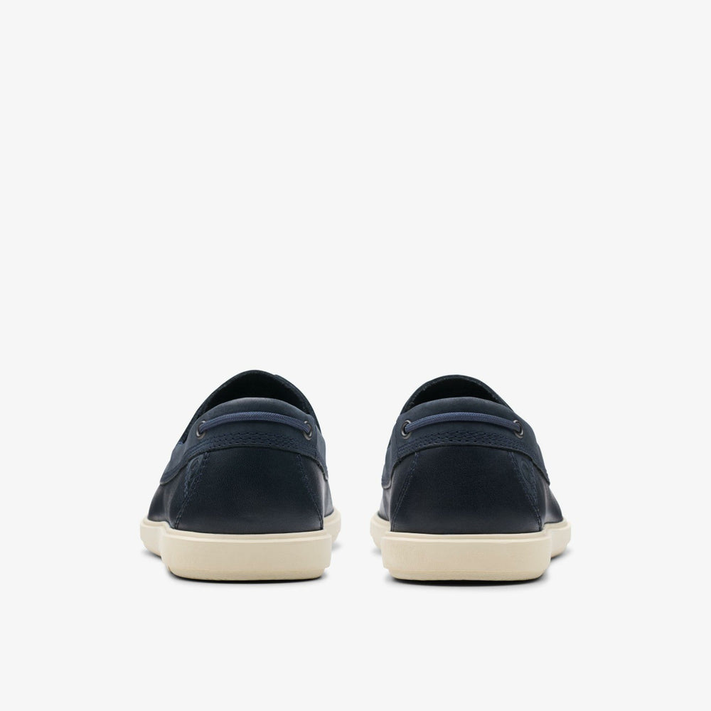 Bratton Boat Navy Leather | Clarks on Sale