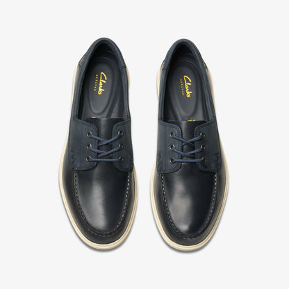 Bratton Boat Navy Leather | Clarks on Sale