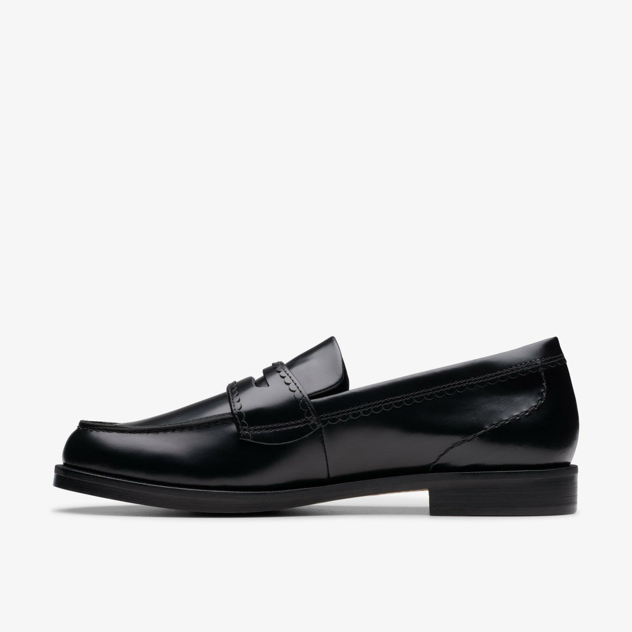 Straven Edge Black Leather | Clarks on Sale