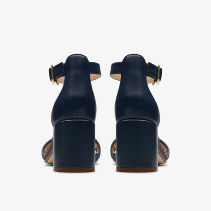 Ezoria Mae Navy Leather | Clarks outlet