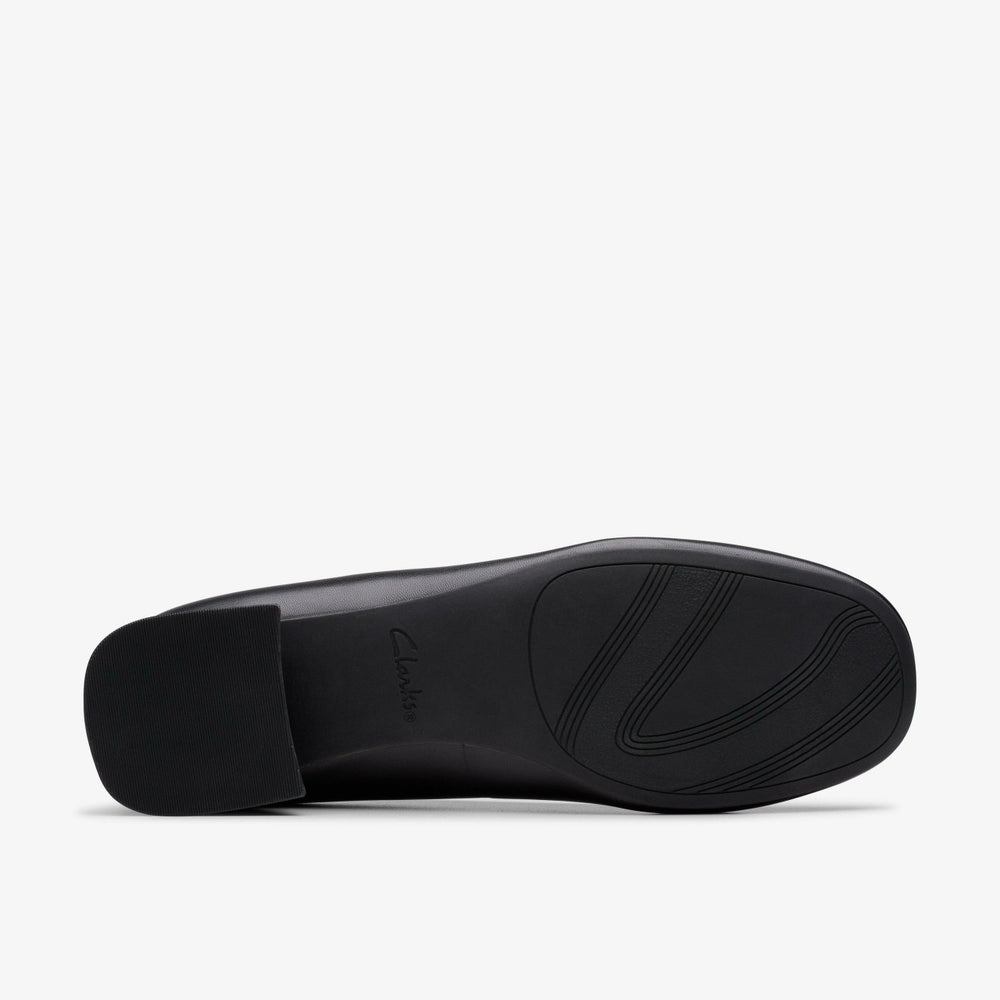 Daiss 30 Step Black Leather | Clarks discount