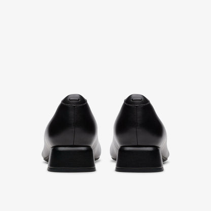 Daiss 30 Step Black Leather | Clarks discount