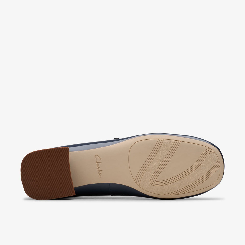 Daiss 30 Shine Navy Patent | Clarks outlet
